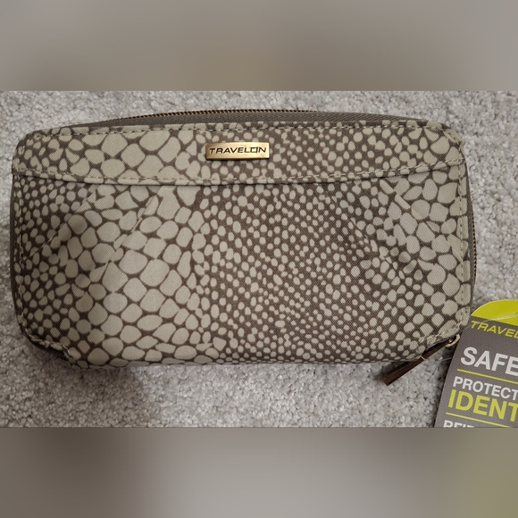 Travelon Handbags - Travelon Wallet With Wristlet RFID NWT